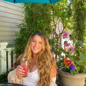 Meet your Posher, Lauren